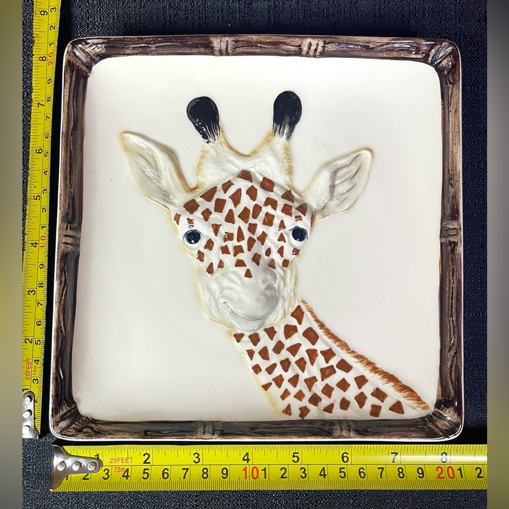Giraffe Square Plate 3-D Art Display Brown Border CERAMICA DE CUERNAVACA Mexico - Picture 2 of 7